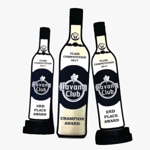 Graviruotas apdovanojimas iš metalizuoto plastiko (Rowmark) – daugiasluoksnis dizainas, pjovimas ir graviravimas lazeriu pagal užsakymą