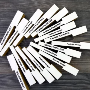 Graviruoti pianino klavišai – unikali dovana festivalio dalyviams