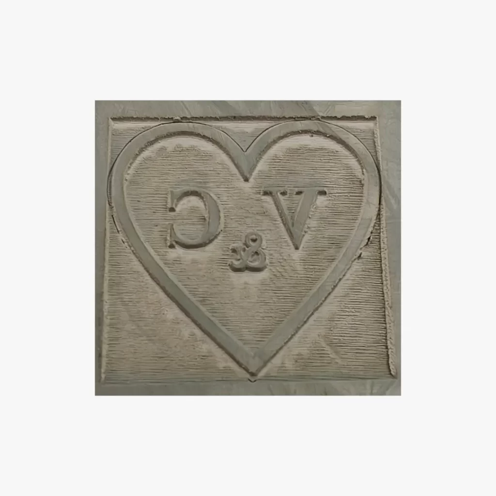 Antspaudo gumele – lazerinis gumos graviravimas pagal užsakymą, anstpaudų gamyba