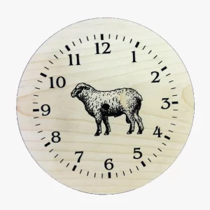 Medinis graviruotas sieninio laikrodžio korpusas su individualiu dizainu