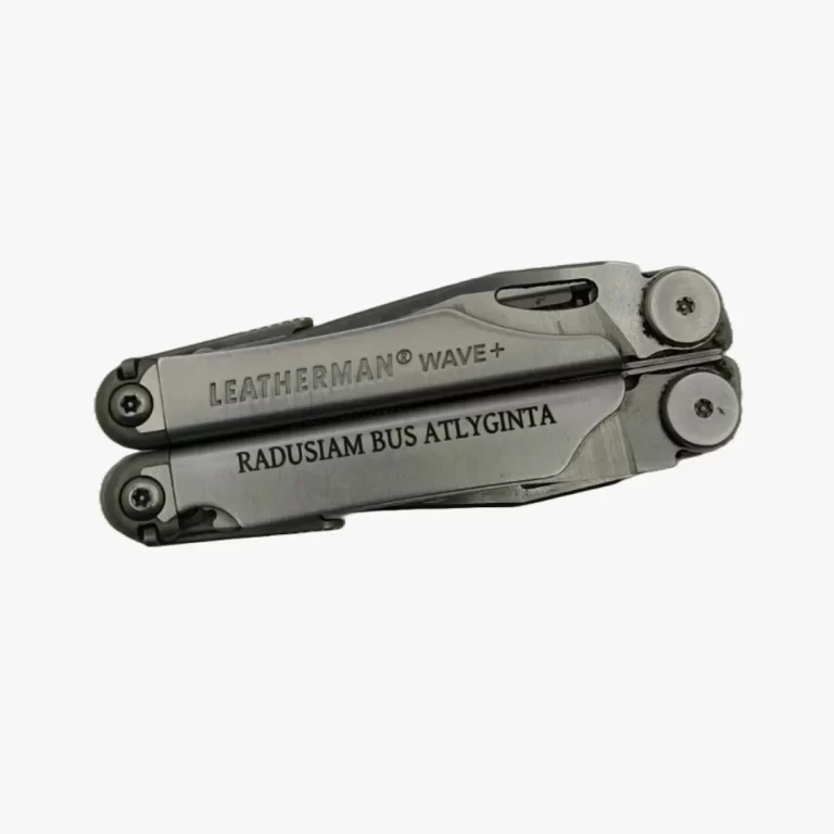 Graviruotas metalinis peilis su vardu, tekstu ar logotipu – lazerinis metalo graviravimas Vilniuje dovanoms ir progoms