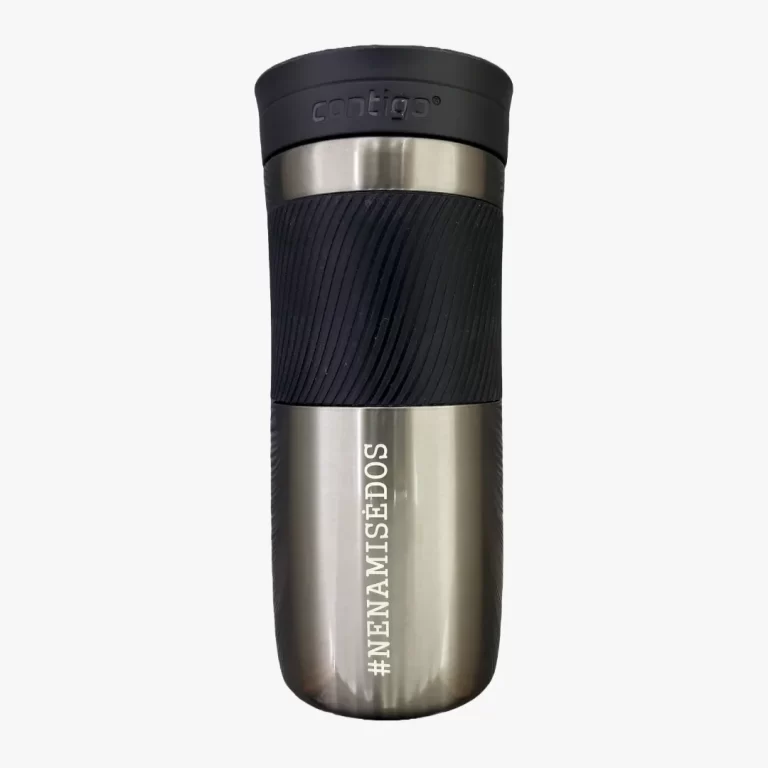 Graviruotas metalinis termopuodelis su tekstu ar logotipu – lazerinis metalo graviravimas Vilniuje dovanoms, reklamai ar verslui