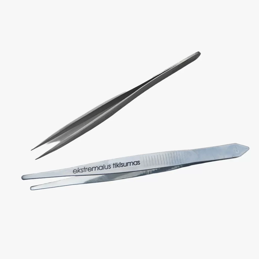 Lazerinis graviravimas medicinos įrankiams – patikimas, sterilus ir ilgaamžis markiravimas identifikacijai bei atsekamumui užtikrinti.